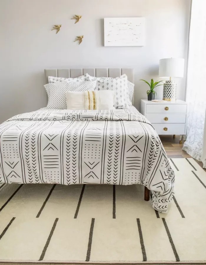 Scandi-Glam-Decor-Bedroom-1dc91a244ff4456a92b9d4b3490a9ae2